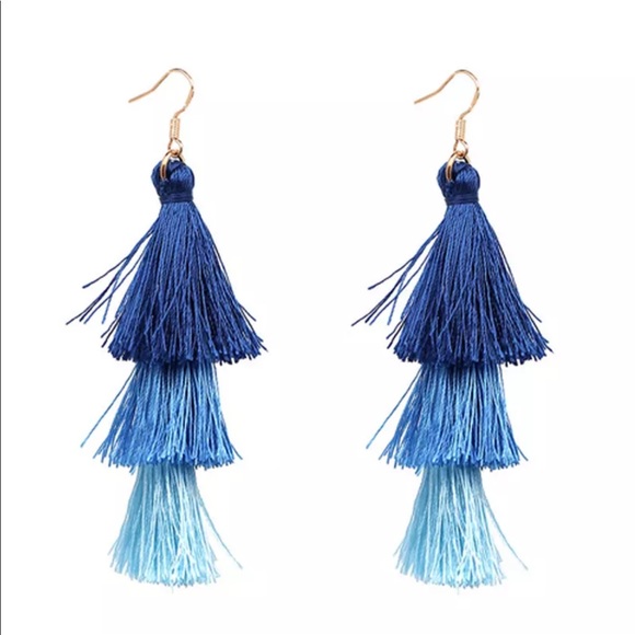 🆕🛍Boho Tassel Earrings🛍🆕 - Picture 1 of 3
